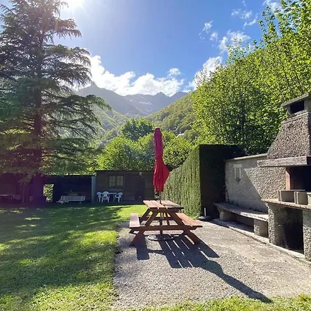 T2 Ensoleille. Terrasse, Jardin Commun, Vue, Parking. Daire Cauterets