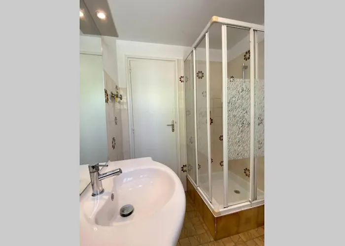 T2 Ensoleille. Terrasse, Jardin Commun, Vue, Parking. شقة *