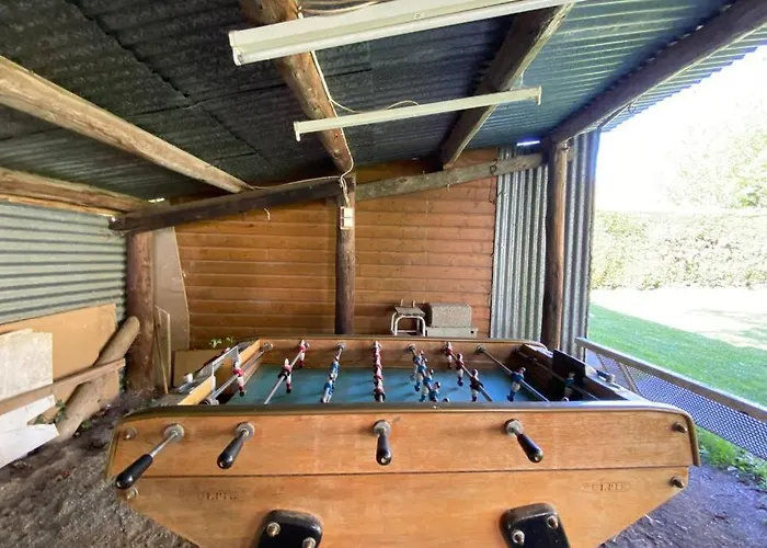 T2 Ensoleille. Terrasse, Jardin Commun, Vue, Parking. *